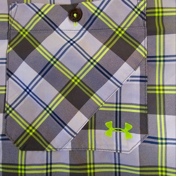 UNDER ARMOUR Gray/Green/White Plaid Casual Button Down Short Sleeve - Picture 2 of 6